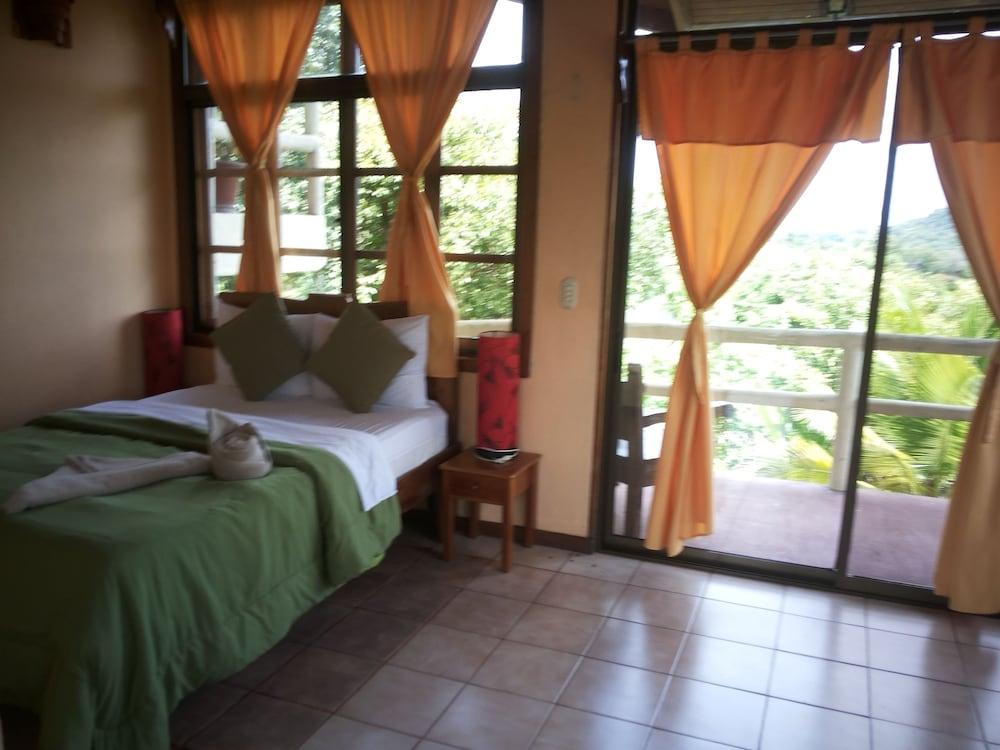 Hotel La Colina Manuel Antonio Exterior foto